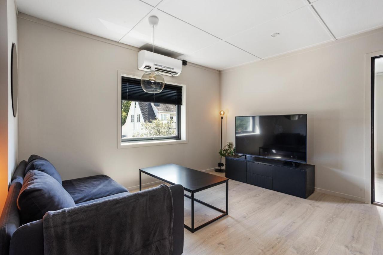 Apartment 2 Bedroom W/ Parking & Balcony Tonsberg
