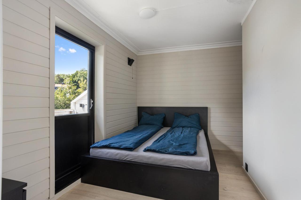2 Bedroom W/ Parking & Balcony * Tonsberg